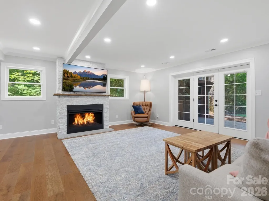 6819 Woodstock Drive Charlotte NC 28210