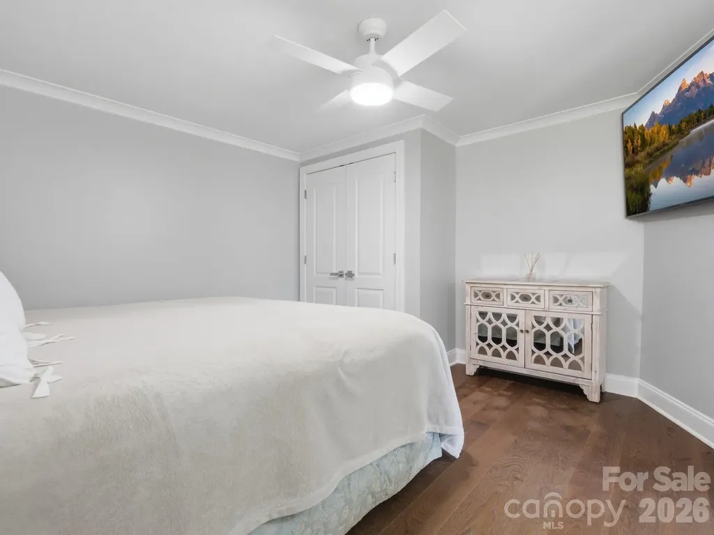 6819 Woodstock Drive Charlotte NC 28210