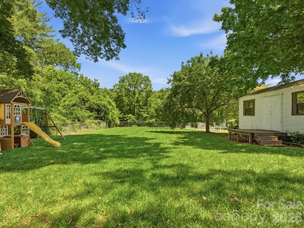 6819 Woodstock Drive Charlotte NC 28210