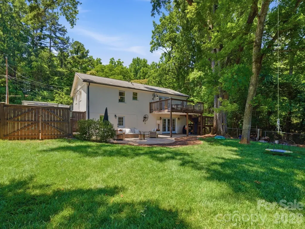 6819 Woodstock Drive Charlotte NC 28210