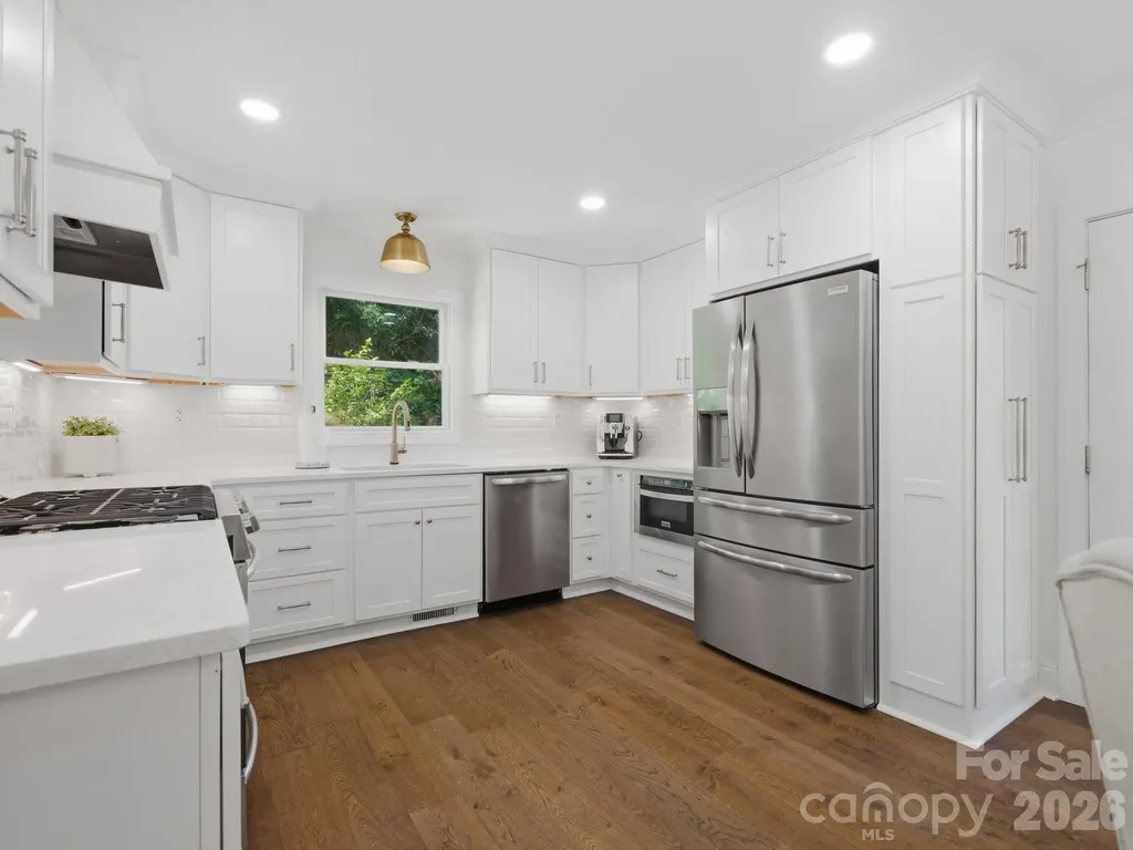 6819 Woodstock Drive Charlotte NC 28210