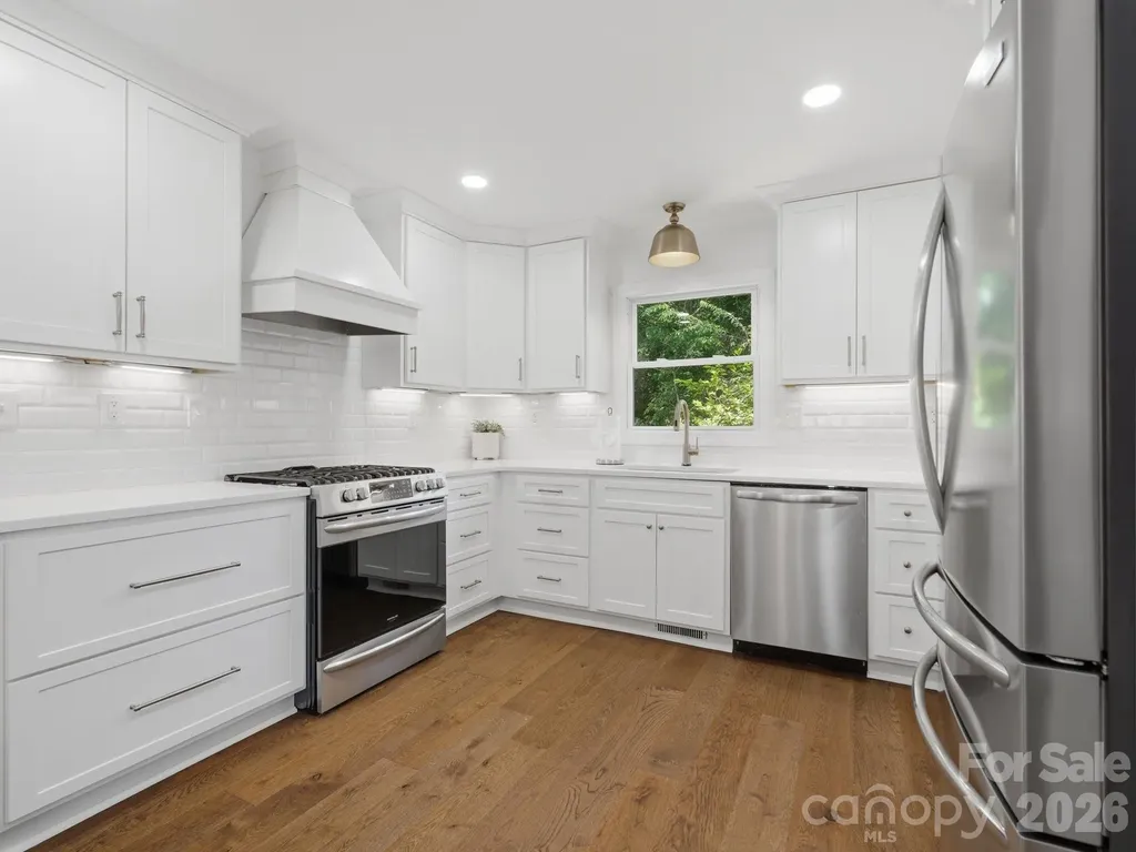 6819 Woodstock Drive Charlotte NC 28210