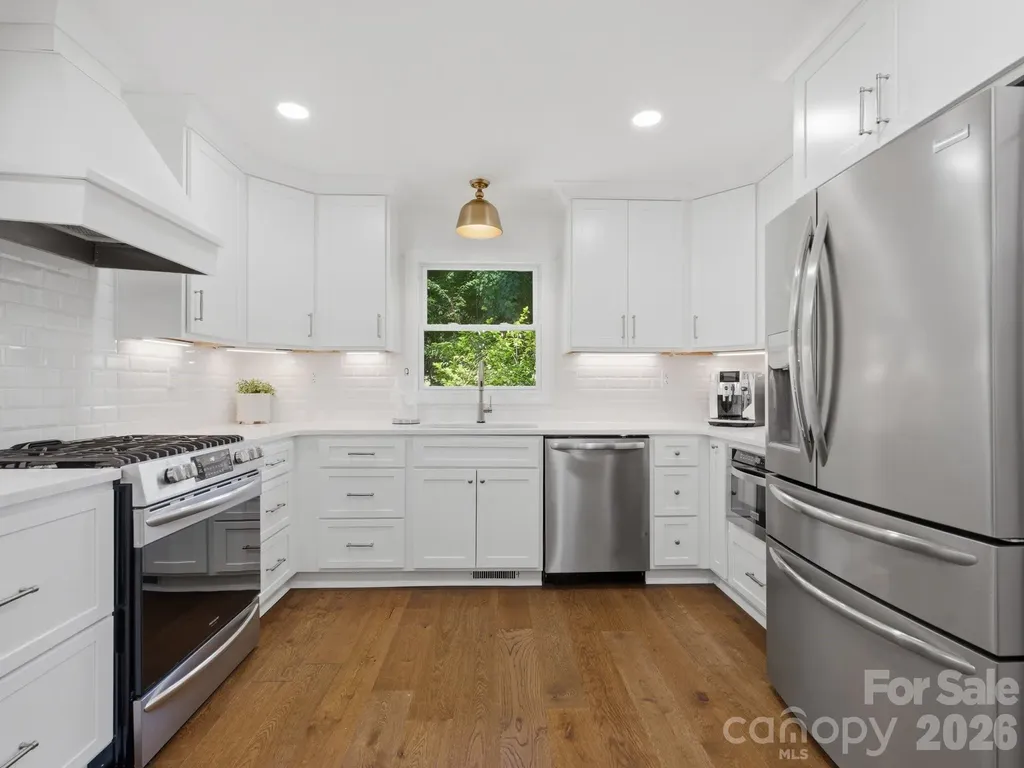 6819 Woodstock Drive Charlotte NC 28210