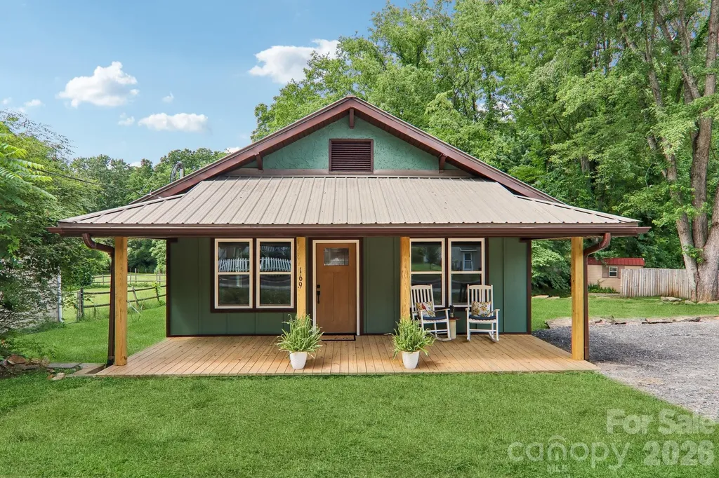 169 East Street Waynesville NC 28786