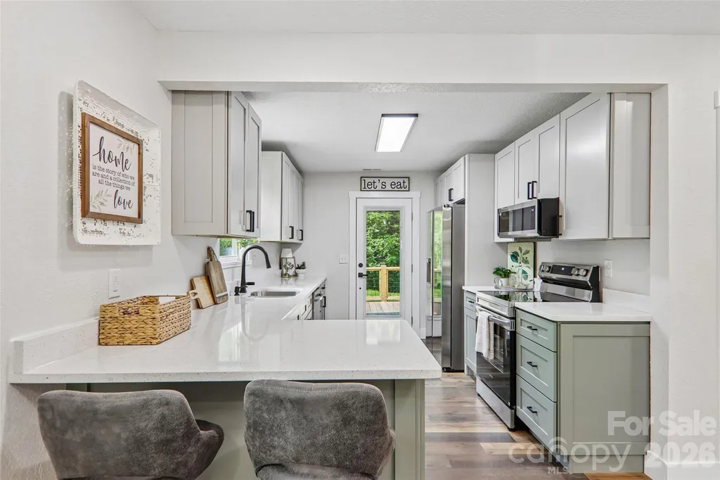 169 East Street Waynesville NC 28786