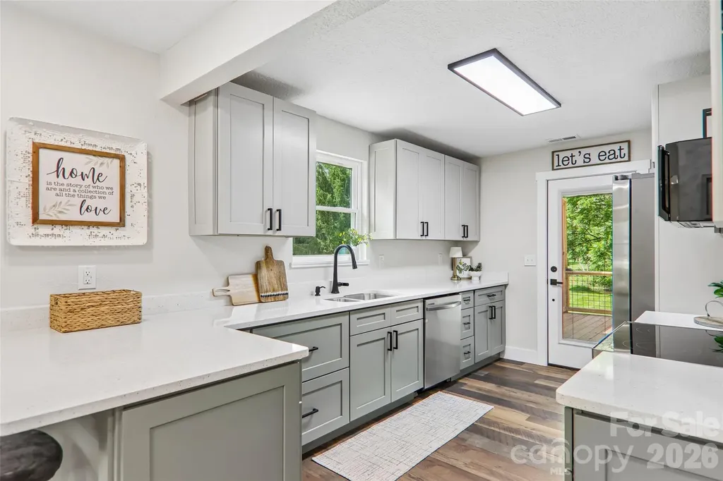 169 East Street Waynesville NC 28786