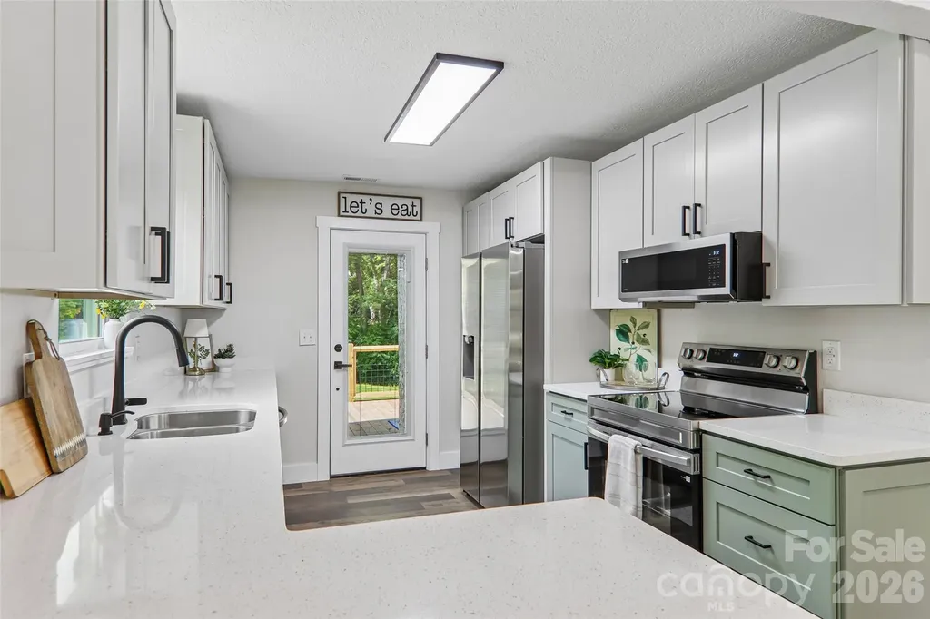169 East Street Waynesville NC 28786