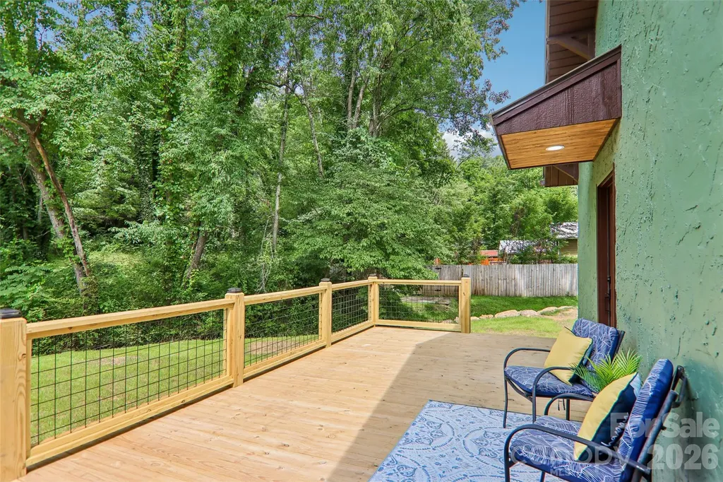 169 East Street Waynesville NC 28786