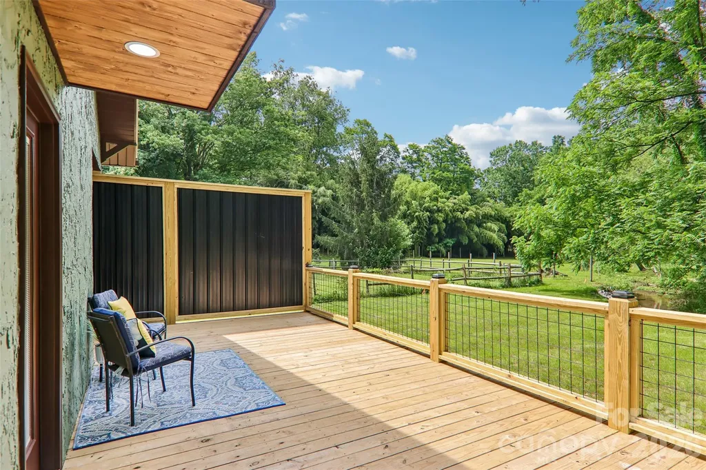 169 East Street Waynesville NC 28786