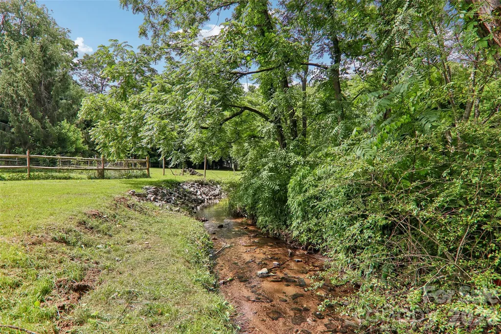 169 East Street Waynesville NC 28786