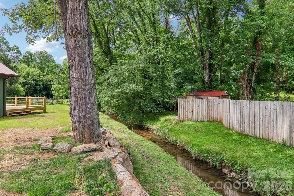 169 East Street Waynesville NC 28786