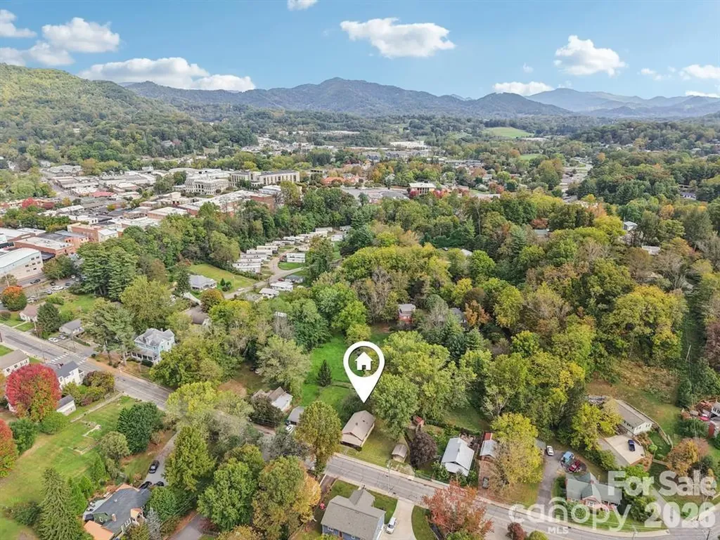 169 East Street Waynesville NC 28786