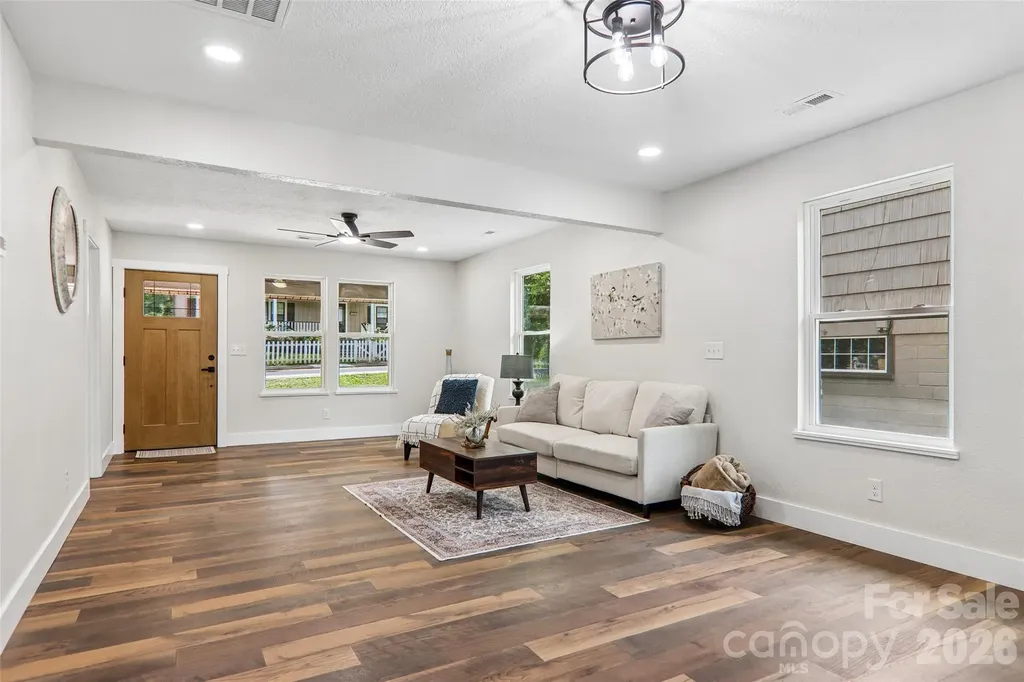 169 East Street Waynesville NC 28786