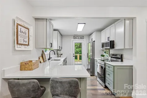 169 East Street Waynesville NC 28786