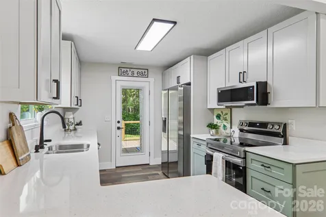 169 East Street Waynesville NC 28786