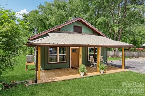 169 East Street Waynesville NC 28786