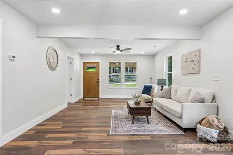 169 East Street Waynesville NC 28786