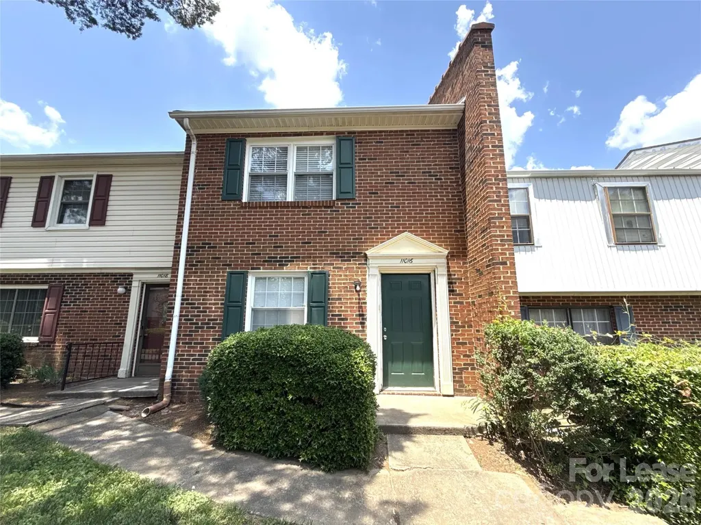 11016 Hunter Trail Lane Charlotte NC 28226