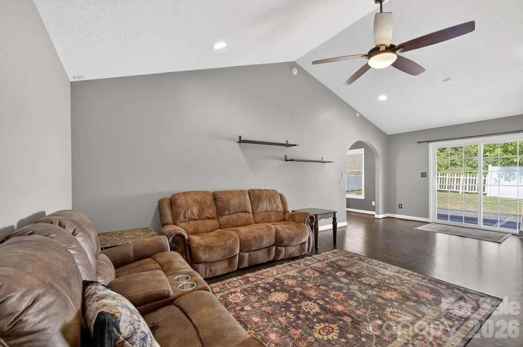 1590 Mayfair Drive Conover NC 28613