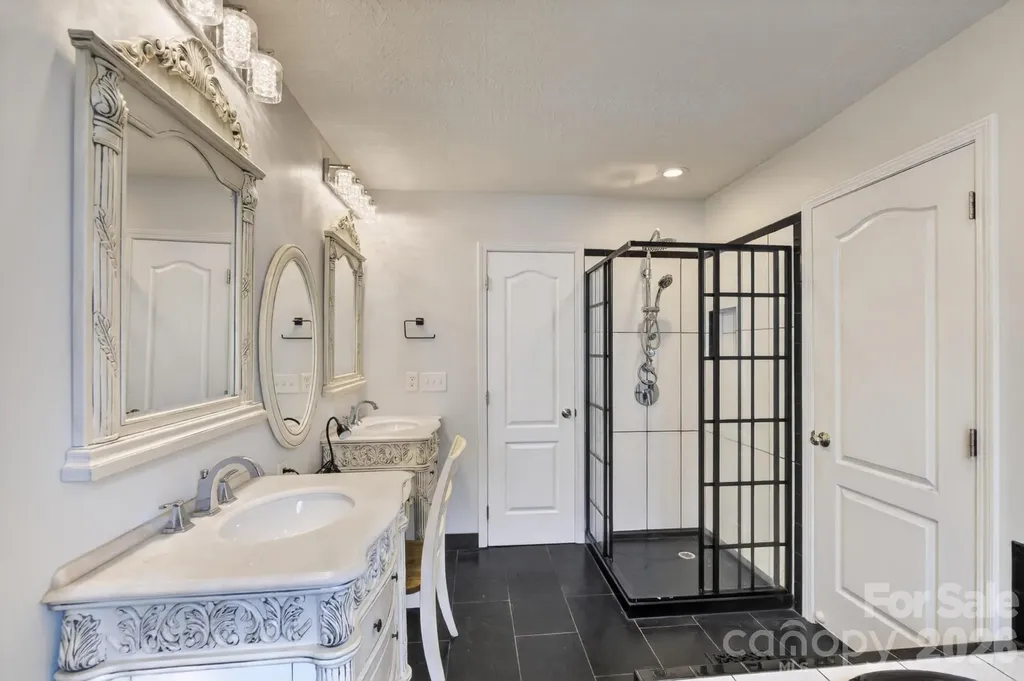1590 Mayfair Drive Conover NC 28613