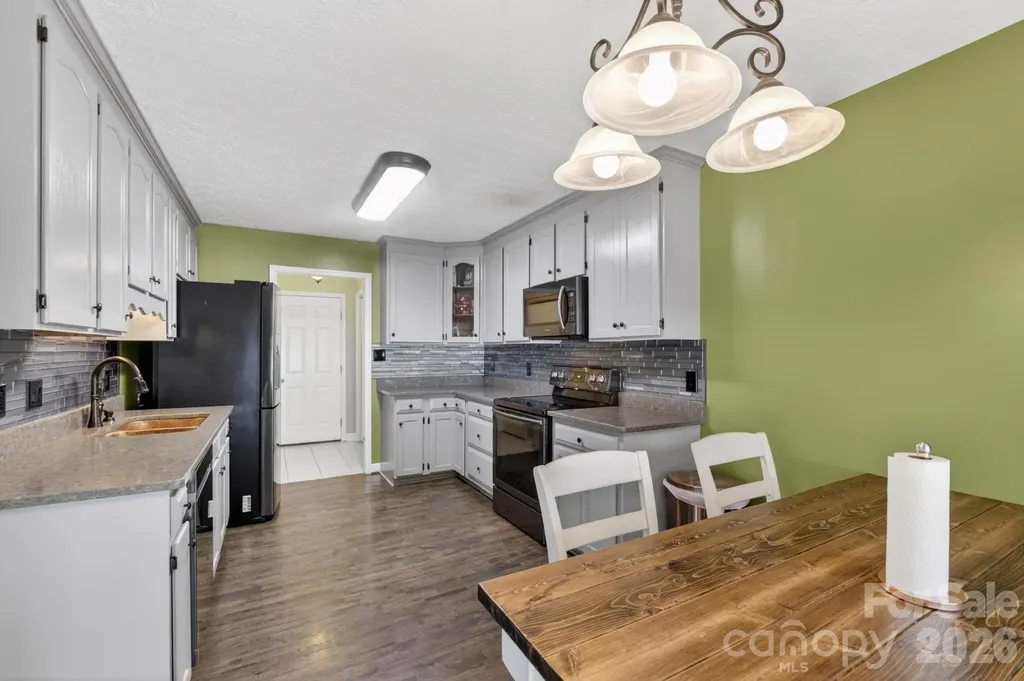 1590 Mayfair Drive Conover NC 28613