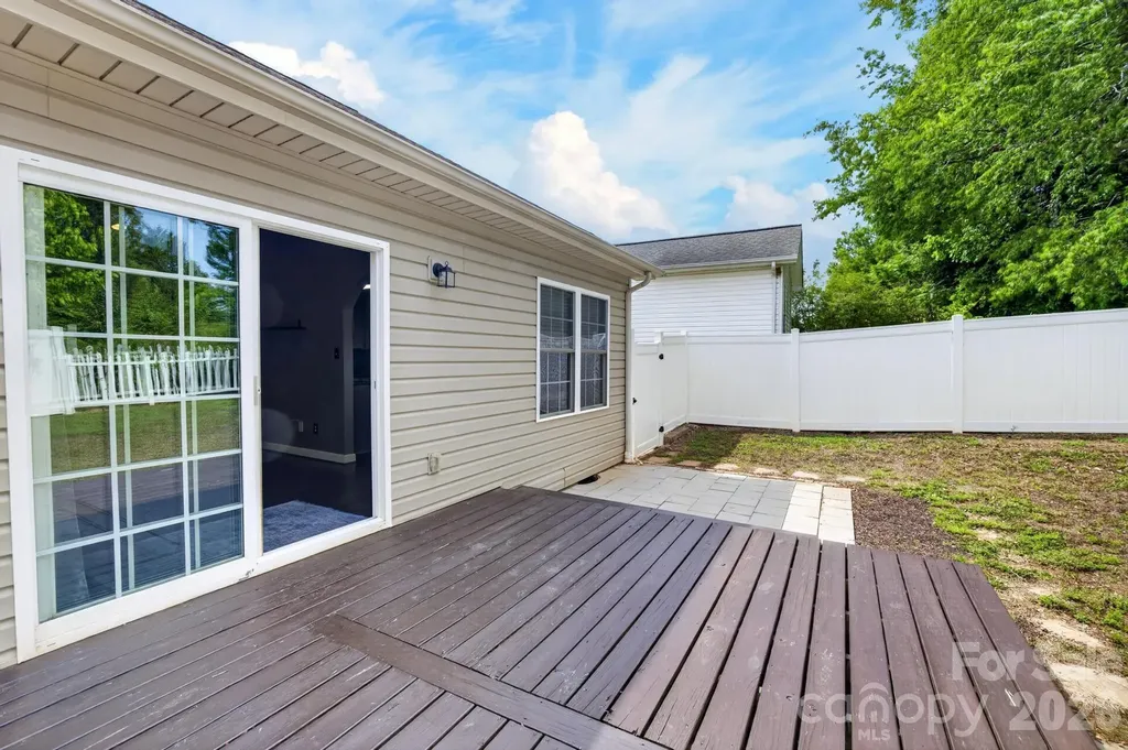 1590 Mayfair Drive Conover NC 28613