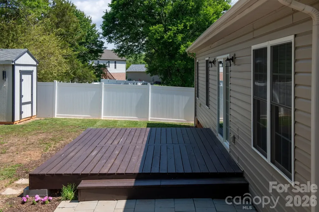 1590 Mayfair Drive Conover NC 28613