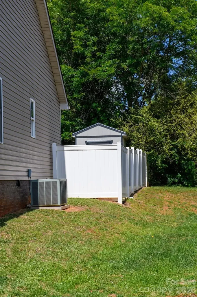 1590 Mayfair Drive Conover NC 28613