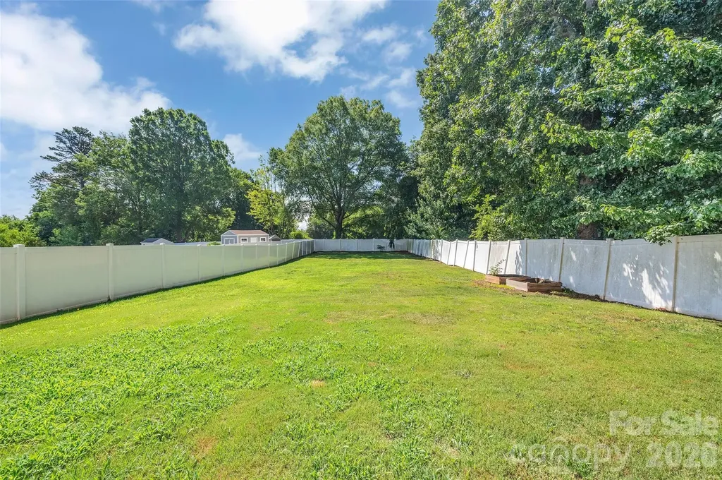 112 Kingsway Drive Mooresville NC 28115