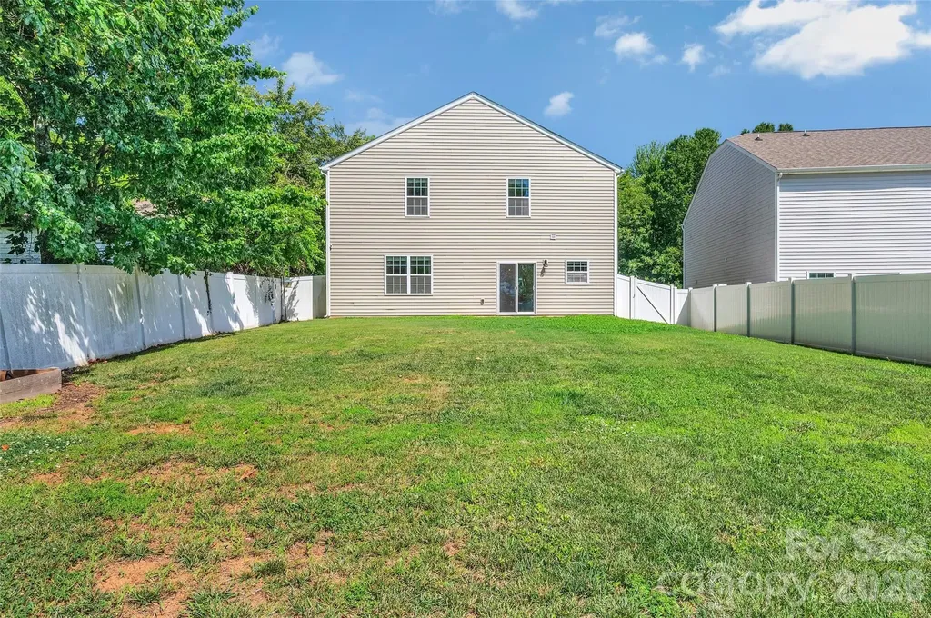 112 Kingsway Drive Mooresville NC 28115