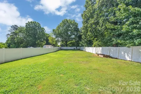 112 Kingsway Drive Mooresville NC 28115