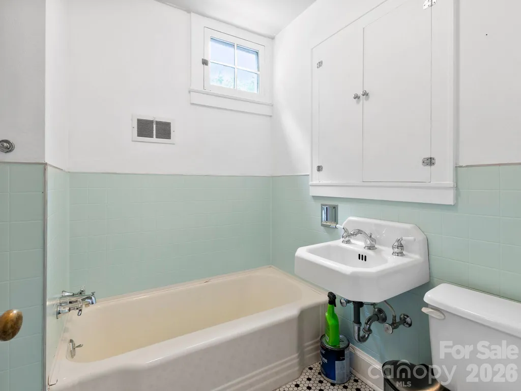 210 Baker Road Tryon NC 28782