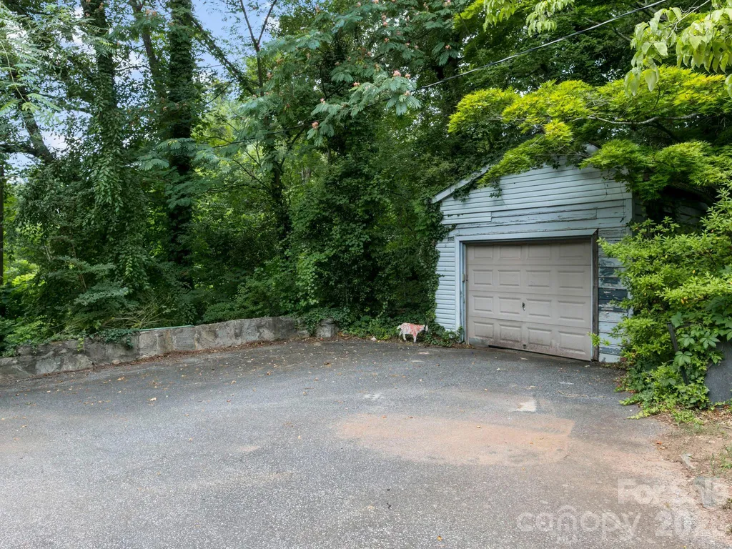 210 Baker Road Tryon NC 28782