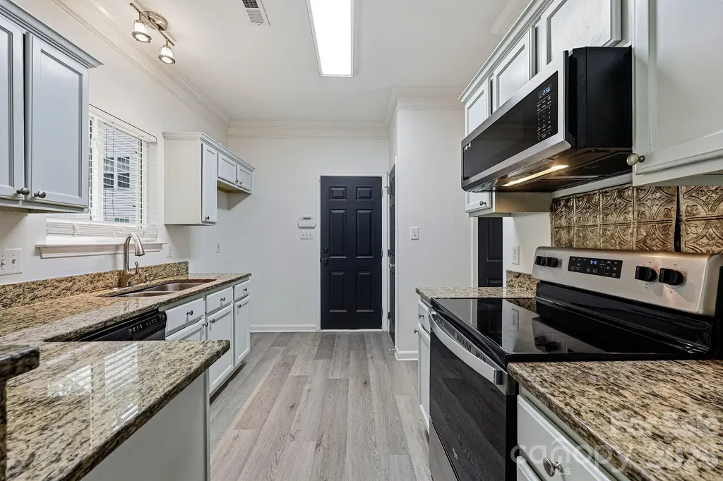 5423 Starflower Drive Charlotte NC 28215