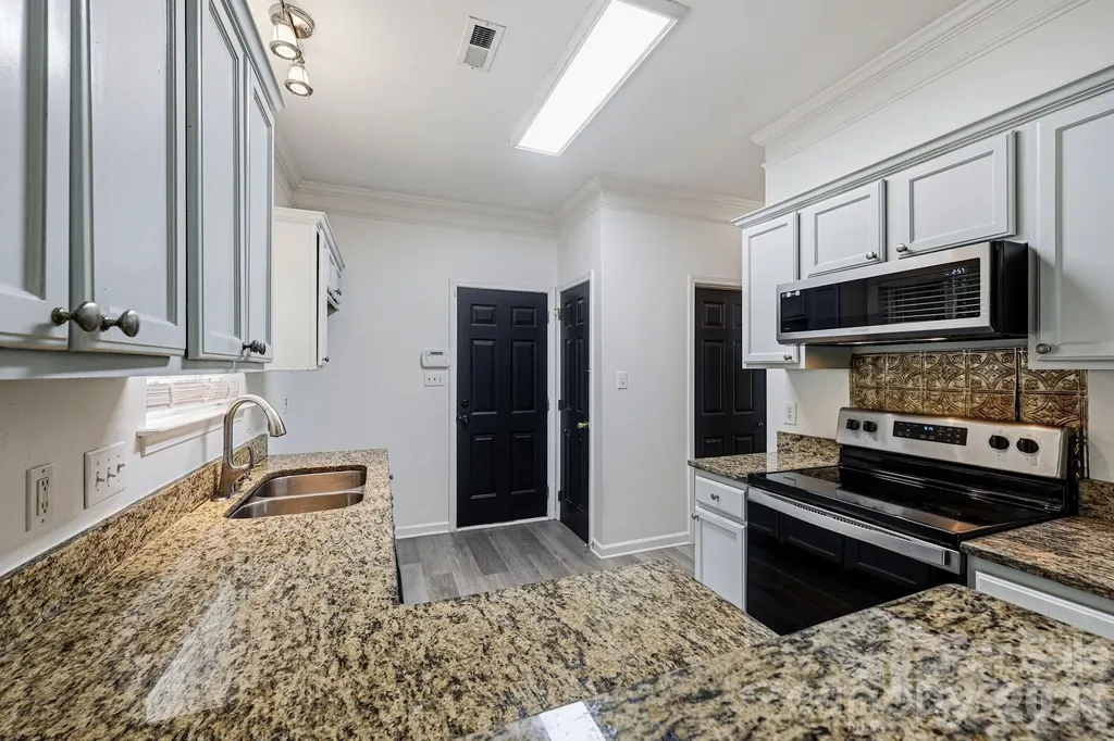 5423 Starflower Drive Charlotte NC 28215