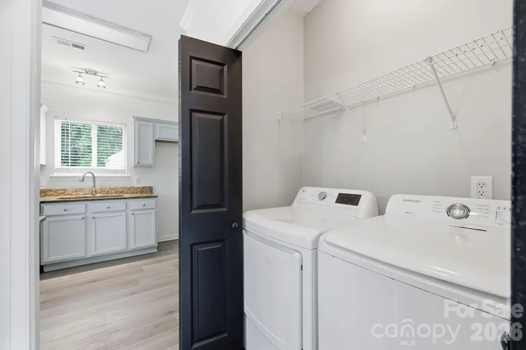 5423 Starflower Drive Charlotte NC 28215