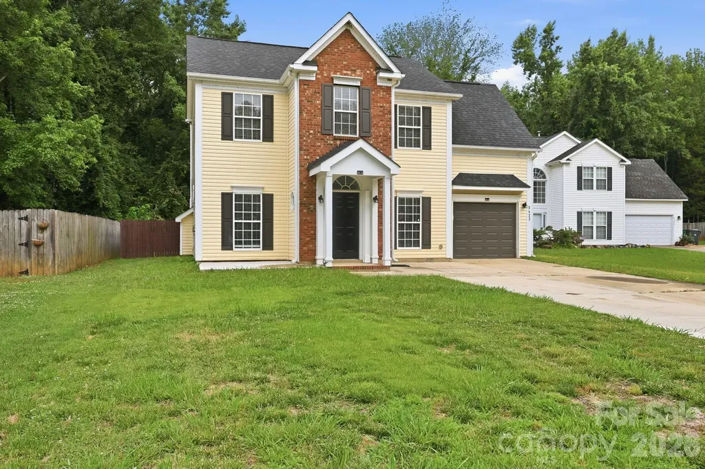 5423 Starflower Drive Charlotte NC 28215