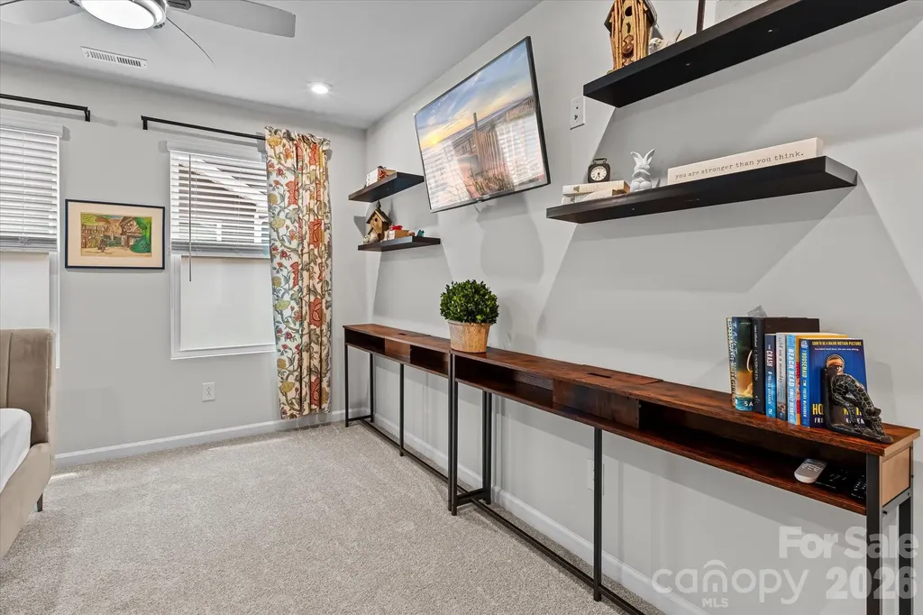 8122 Downy Oak Lane Charlotte NC 28269