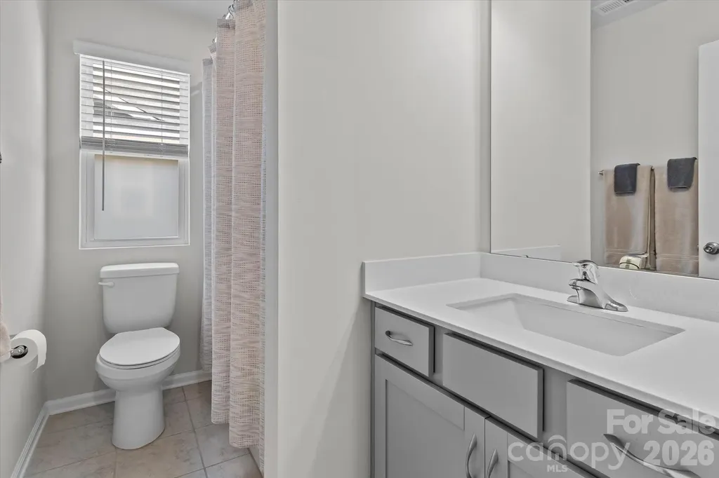 8122 Downy Oak Lane Charlotte NC 28269