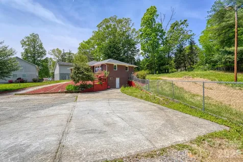 509 Brookside Camp Road Hendersonville NC 28792