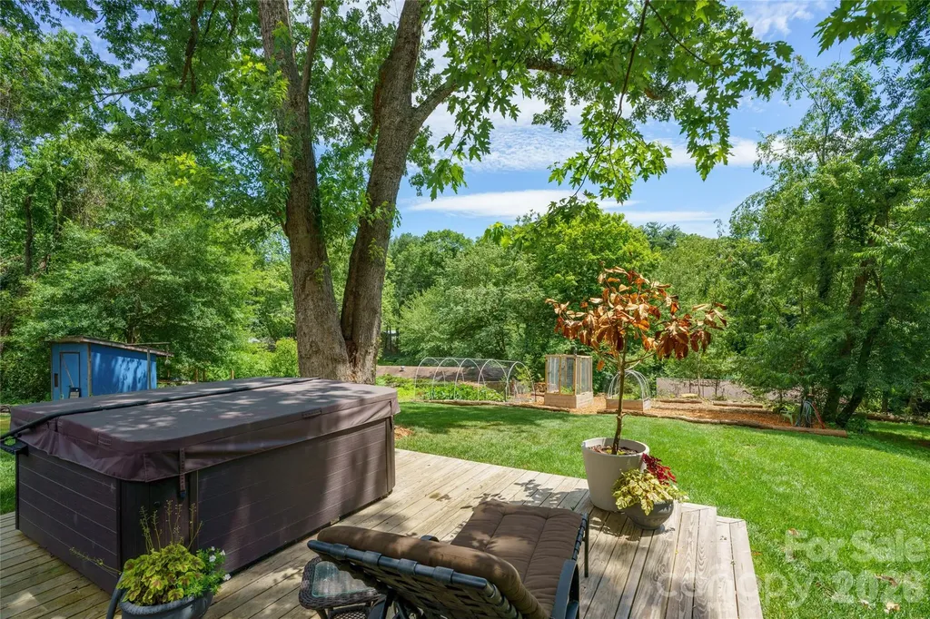 43 Morris Street Asheville NC 28806