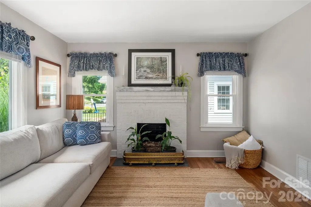 43 Morris Street Asheville NC 28806