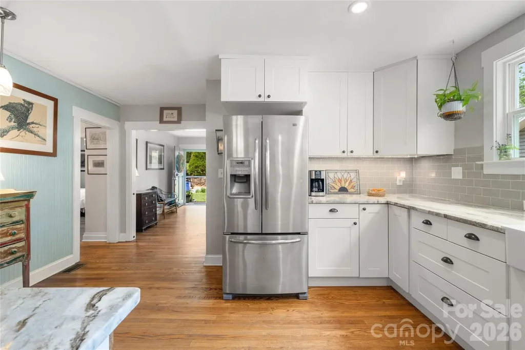43 Morris Street Asheville NC 28806