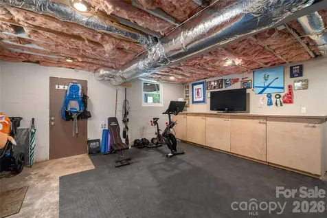 43 Morris Street Asheville NC 28806