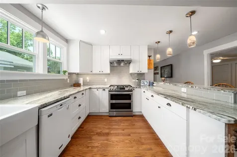 43 Morris Street Asheville NC 28806
