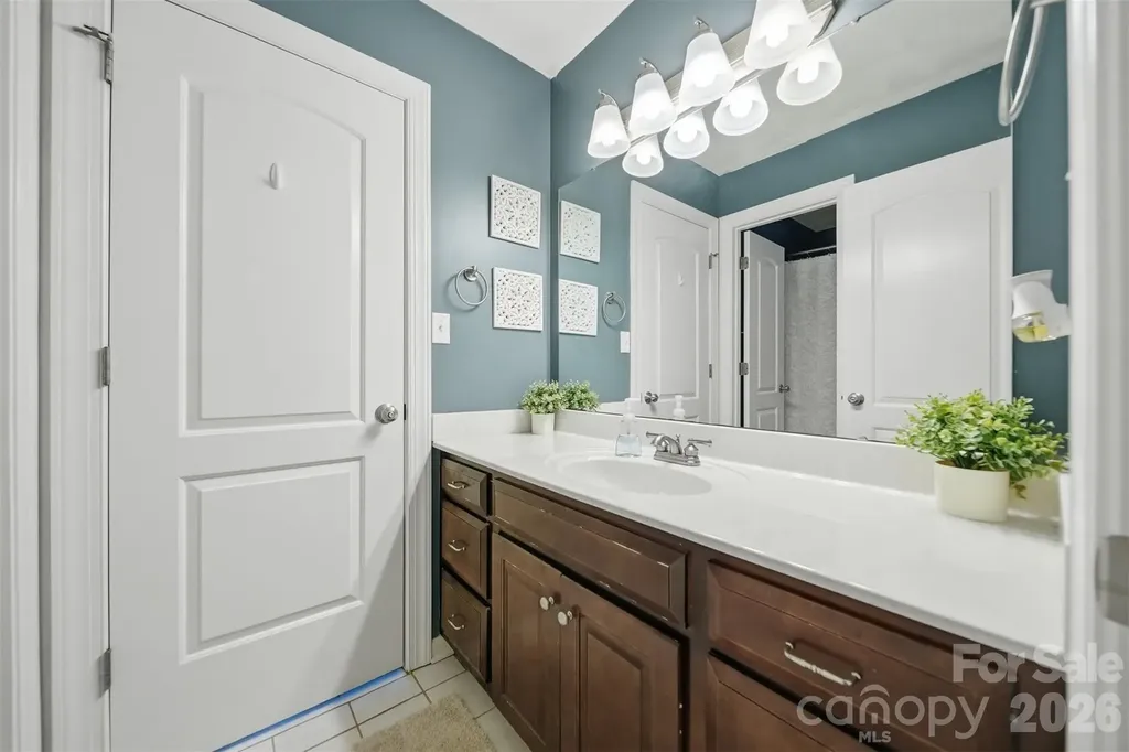 1710 30th Avenue Drive NE Hickory NC 28601