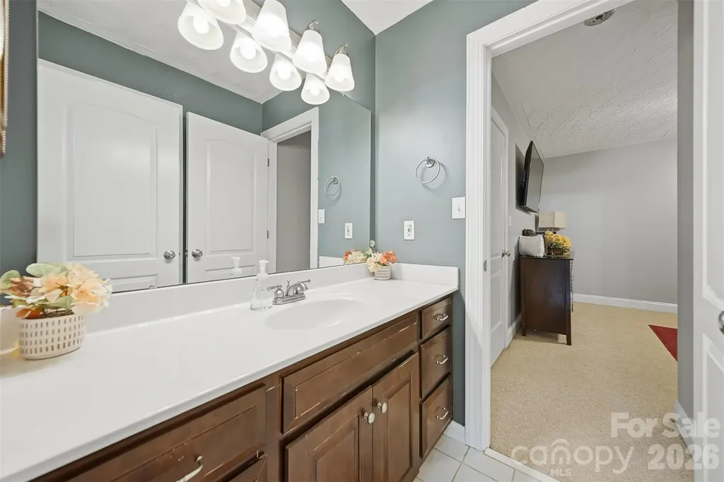 1710 30th Avenue Drive NE Hickory NC 28601