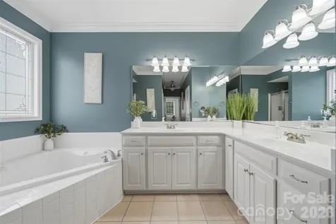 1710 30th Avenue Drive NE Hickory NC 28601