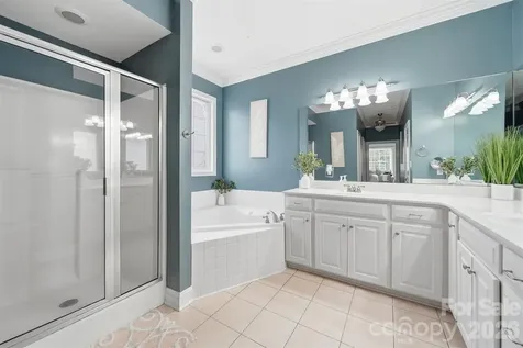 1710 30th Avenue Drive NE Hickory NC 28601