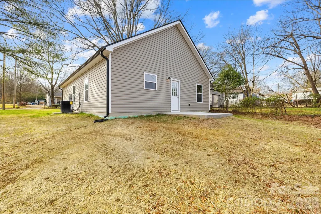 115 S Railroad Avenue East Spencer NC 28039
